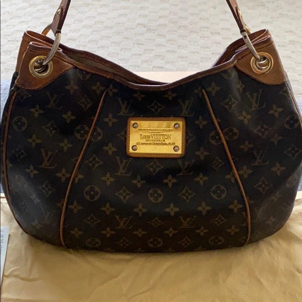 Louis Vuitton “Totally GM Damien Azur bag”